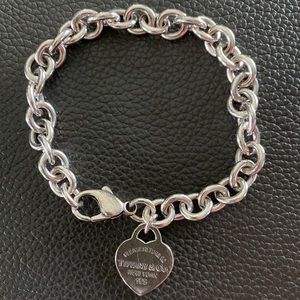 Return to Tiffany heart tag charm bracelet